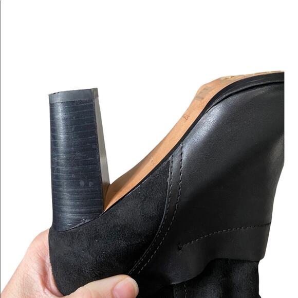 Clarks Black Suede Leather Bootie Buckle Detail. Womens Size 8.5 Medium - Picture 8 of 9